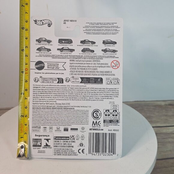 Hot Wheels Ultra Hots 1969 Copo Corvette Die-Cast - Picture 15 of 16